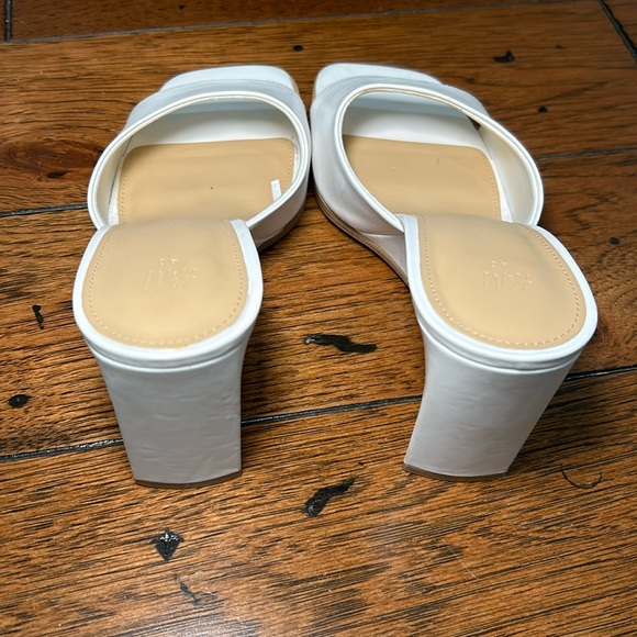 H&M Open-Toe Wedge Sandal in White, Size 40 (9) - Picture 2 of 7